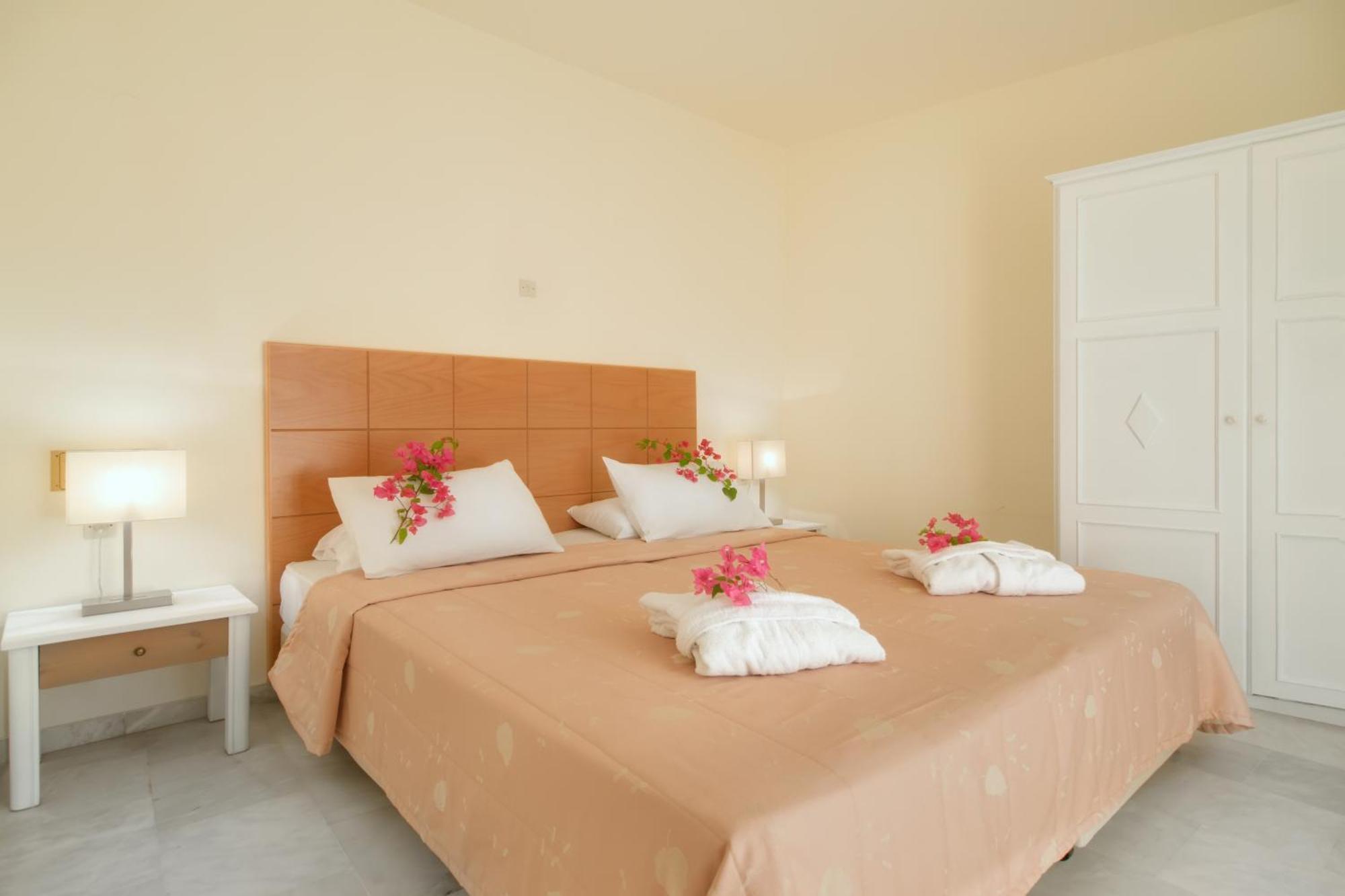 Mare Hotel Apartments Agios Nikolaos Exteriör bild